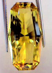 unenhanced photo of natural yellow beryl