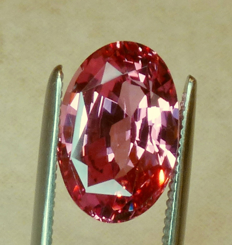 unheated orange-pink gia certed 2.86ct pad sapphire
