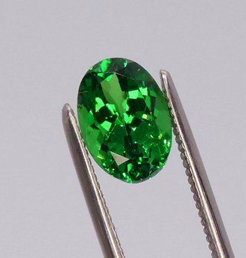 1.28ct oval tsavorite garnet