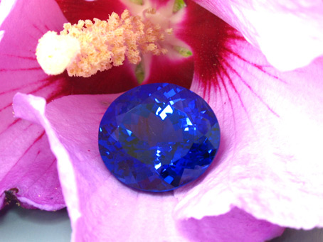 large fine certed tanzanite